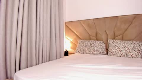 jasmin_melons online show from 6, 11, 2025