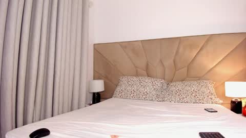 jasmin_melons online show from 24, 11, 2025