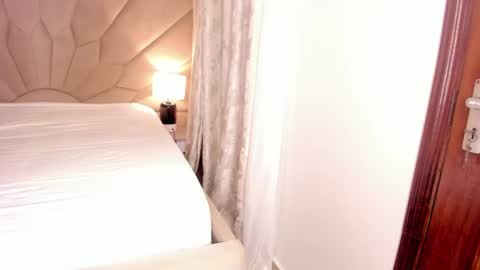 jasmin_melons online show from 28, 7, 2026