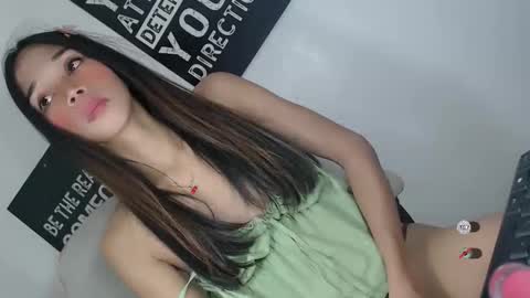 Snapshot of jasmine_on_live chatting on 6, 3, 2026 CUTE JANNA online show from 6, 3, 2026