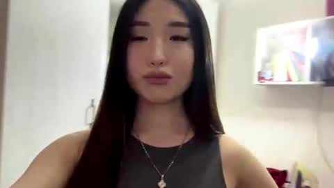 Snapshot of jasminebade chatting on 19, 3, 2026 My name Ivy ntmu welcommee online show from 19, 3, 2026