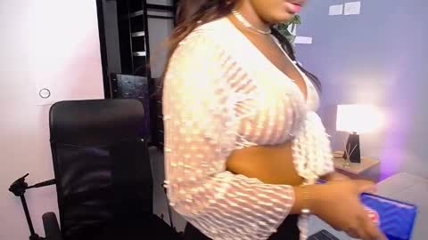 Snapshot of jasminecampbell chatting on 14, 2, 2025 Instagram jasminecampbell1  online show from 14, 2, 2025