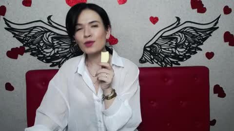 JasmineKouch online show from 16, 2, 2025