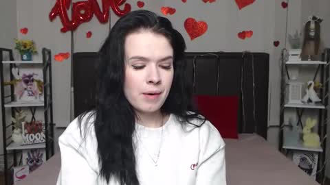 JasmineKouch online show from 1, 2, 2026
