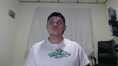 Snapshot of jason_boy_ chatting on 19, 4, 2026 jason_boy_ online show from 19, 4, 2026