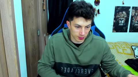 Snapshot of javiersexymann chatting on 5, 1, 2025 Javier online show from 5, 1, 2025