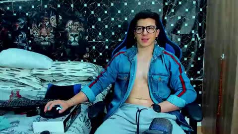 Snapshot of javiersexymann chatting on 27, 2, 2026 Javier online show from 27, 2, 2026