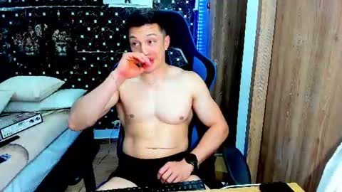 Javier online show from 24, 7, 2026