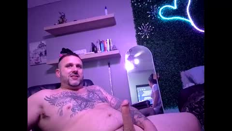 Snapshot of jay_banks0420 chatting on 25, 2, 2026 jay_banks0420 online show from 25, 2, 2026