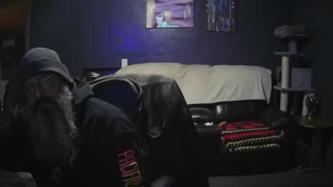 Grand Zaddy or Jay its casual online show from 17, 10, 2025