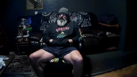 Grand Zaddy or Jay its casual online show from 1, 8, 2026