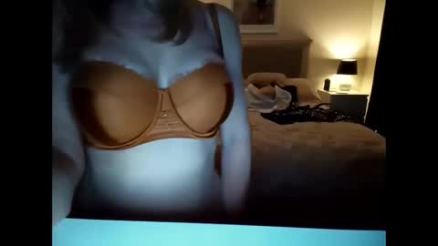 Snapshot of jaycat73 chatting on 8, 3, 2025 jaycat73 online show from 8, 3, 2025