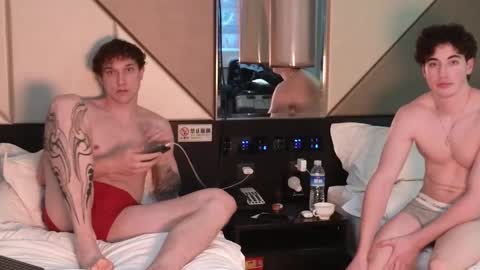 Snapshot of jaycex_69 chatting on 10, 2, 2025 THE HOUSE online show from 10, 2, 2025
