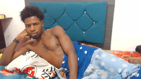 Snapshot of jaycolinss chatting on 23, 2, 2025 jaycollins online show from 23, 2, 2025