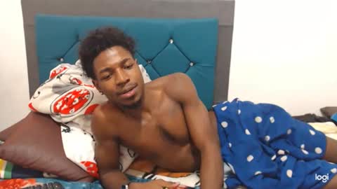 Snapshot of jaycolinss chatting on 24, 2, 2025 jaycollins online show from 24, 2, 2025