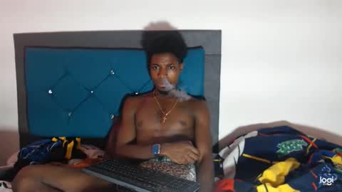 Snapshot of jaycolinss chatting on 28, 2, 2025 jaycollins online show from 28, 2, 2025