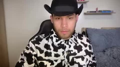 Snapshot of jayrobinson16 chatting on 25, 10, 2025 Jay Robinson online show from 25, 10, 2025