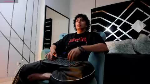 Snapshot of jaytaylorr chatting on 3, 7, 2026 Jay Taylor online show from 3, 7, 2026