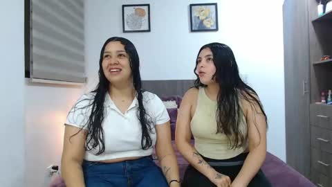 Jazmin and Scarlett online show from 16, 5, 2026