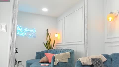 Snapshot of jazmine_21 chatting on 8, 2, 2025 Jasmine  online show from 8, 2, 2025