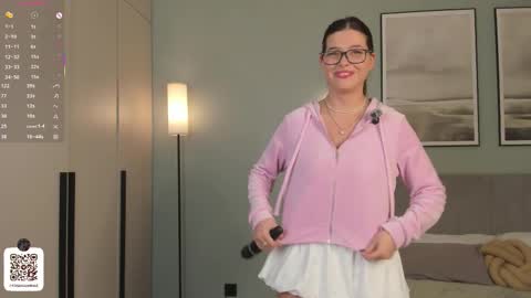 Snapshot of jazminenakano chatting on 26, 11, 2025 Mira the personal mirage D online show from 26, 11, 2025