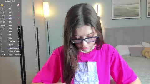 Snapshot of jazminenakano chatting on 21, 12, 2025 Mira the personal mirage D online show from 21, 12, 2025