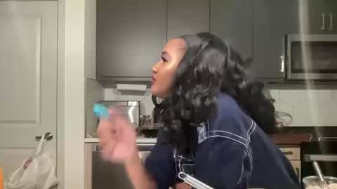 jazminetea online show from 13, 10, 2025