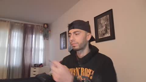 Snapshot of jeanpierbello7 chatting on 10, 12, 2024 jean pier bello Silva online show from 10, 12, 2024