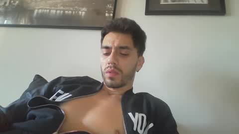 Snapshot of jeanpierbello7 chatting on 10, 3, 2025 jean pier bello Silva online show from 10, 3, 2025