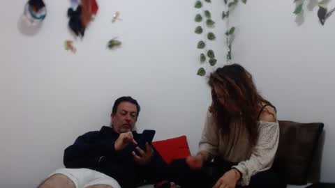 Snapshot of jeans_and_emma chatting on 6, 3, 2025 jeans_and_emma online show from 6, 3, 2025