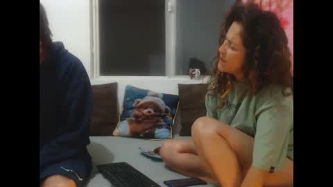 Snapshot of jeans_and_emma chatting on 16, 9, 2025 jeans_and_emma online show from 16, 9, 2025