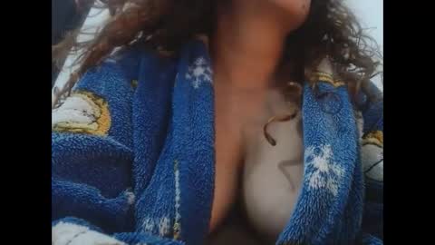 Snapshot of jeans_and_emma chatting on 19, 9, 2025 jeans_and_emma online show from 19, 9, 2025