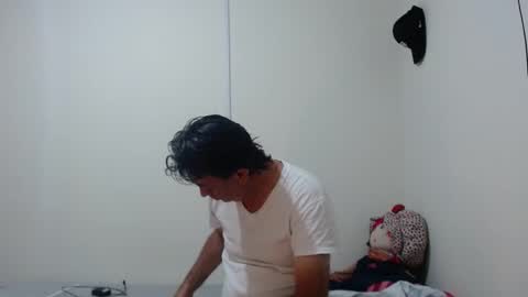 Snapshot of jeans_and_emma chatting on 22, 3, 2026 jeans_and_emma online show from 22, 3, 2026