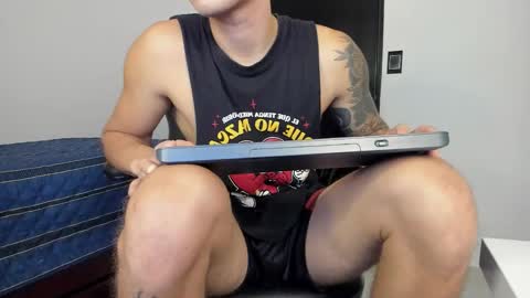 Snapshot of jeeanpii01 chatting on 13, 12, 2025 Jeanpii01 online show from 13, 12, 2025