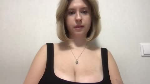 Snapshot of jelly_gum chatting on 25, 11, 2025 Inna online show from 25, 11, 2025