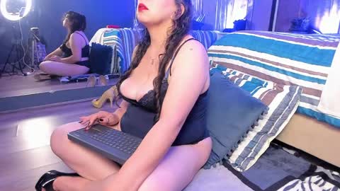 jenifer_cruz online show from 3, 5, 2026