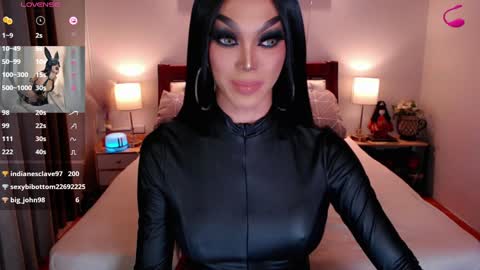 Queen Jenifer online show from 26, 1, 2025