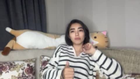 Jenifer online show from 10, 10, 2025