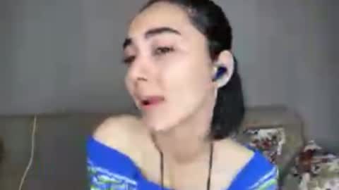 Jenifer online show from 25, 10, 2025