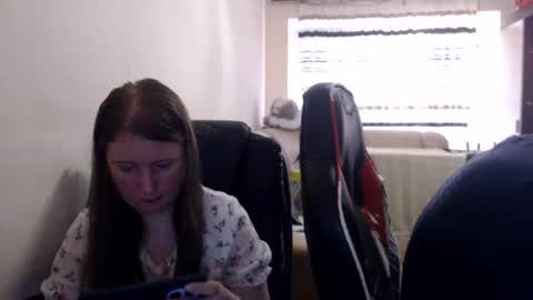 JenisAndPeter online show from 5, 7, 2026