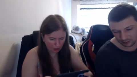 JenisAndPeter online show from 9, 7, 2026