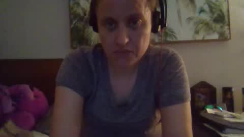 love me for who i am...I have a pussy so i make the rules... online show from 11, 4, 2026