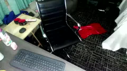 Jenna Cross online show from 21, 1, 2025