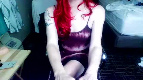 Jenna Cross online show from 5, 2, 2025