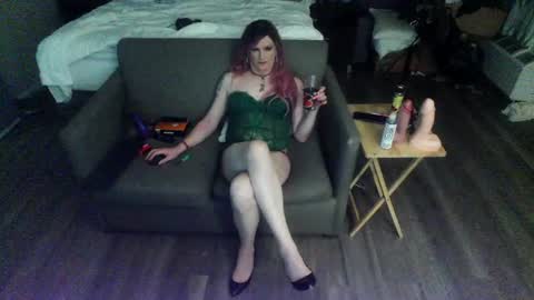 Snapshot of jennacd4life chatting on 25, 6, 2026 Jenna Cross online show from 25, 6, 2026