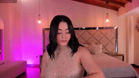 Snapshot of jennaolson chatting on 2, 10, 2025 Jenna Olson online show from 2, 10, 2025