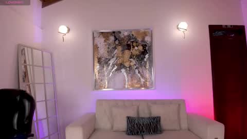 Snapshot of jennaolson chatting on 11, 10, 2025 Jenna Olson online show from 11, 10, 2025