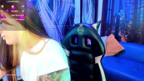 Snapshot of jenni_arango chatting on 4, 12, 2024 Jenny online show from 4, 12, 2024