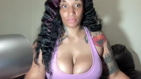 Snapshot of jenni_cash chatting on 24, 7, 2026 Mistress Jenni online show from 24, 7, 2026