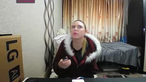 JenniDeep online show from 2, 12, 2025